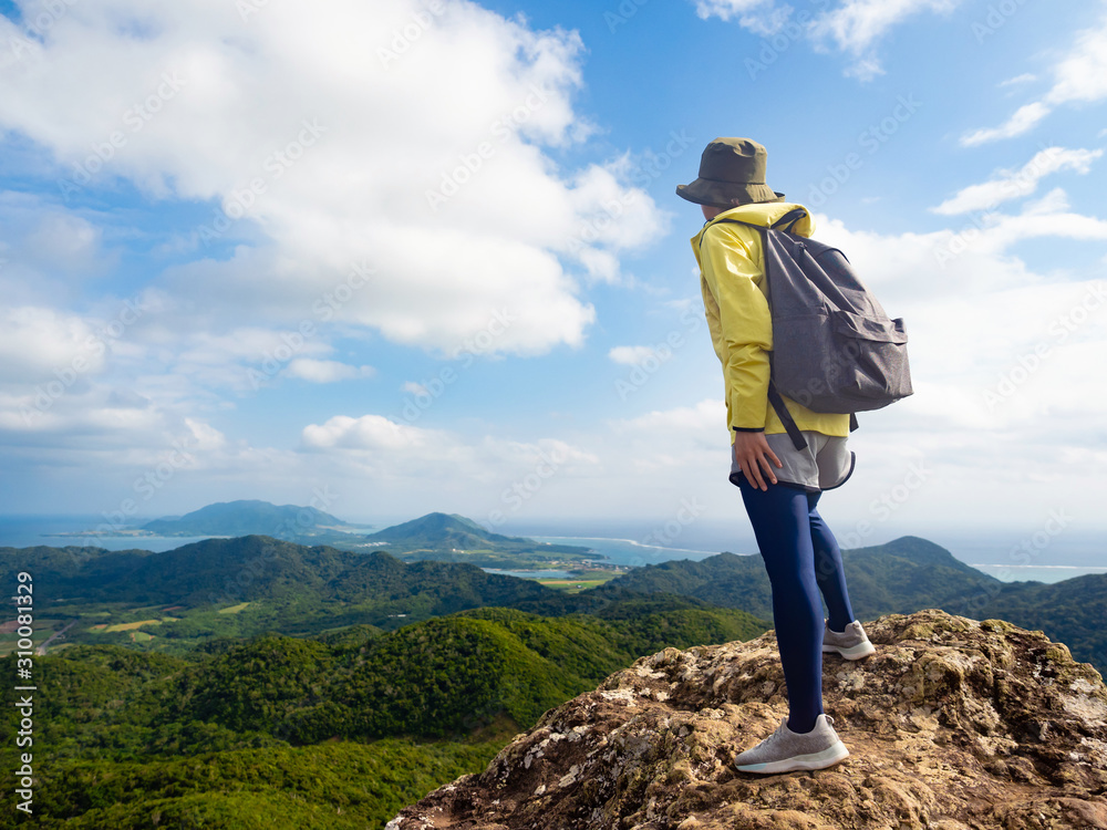 登山　女性