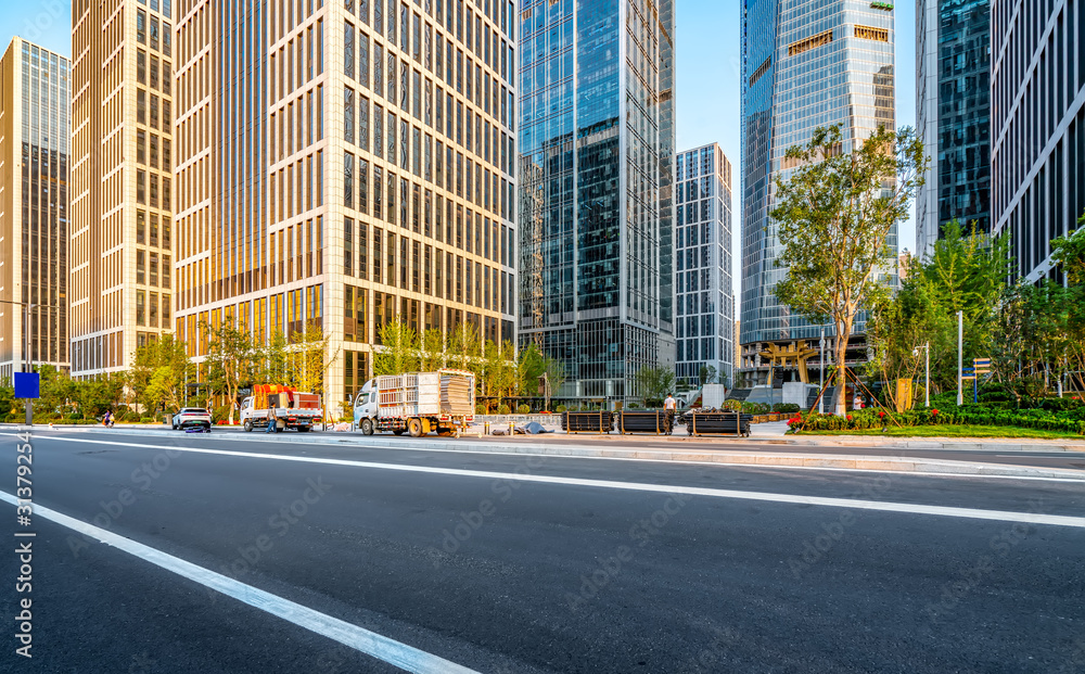 济南金融区道路路面与现代建筑