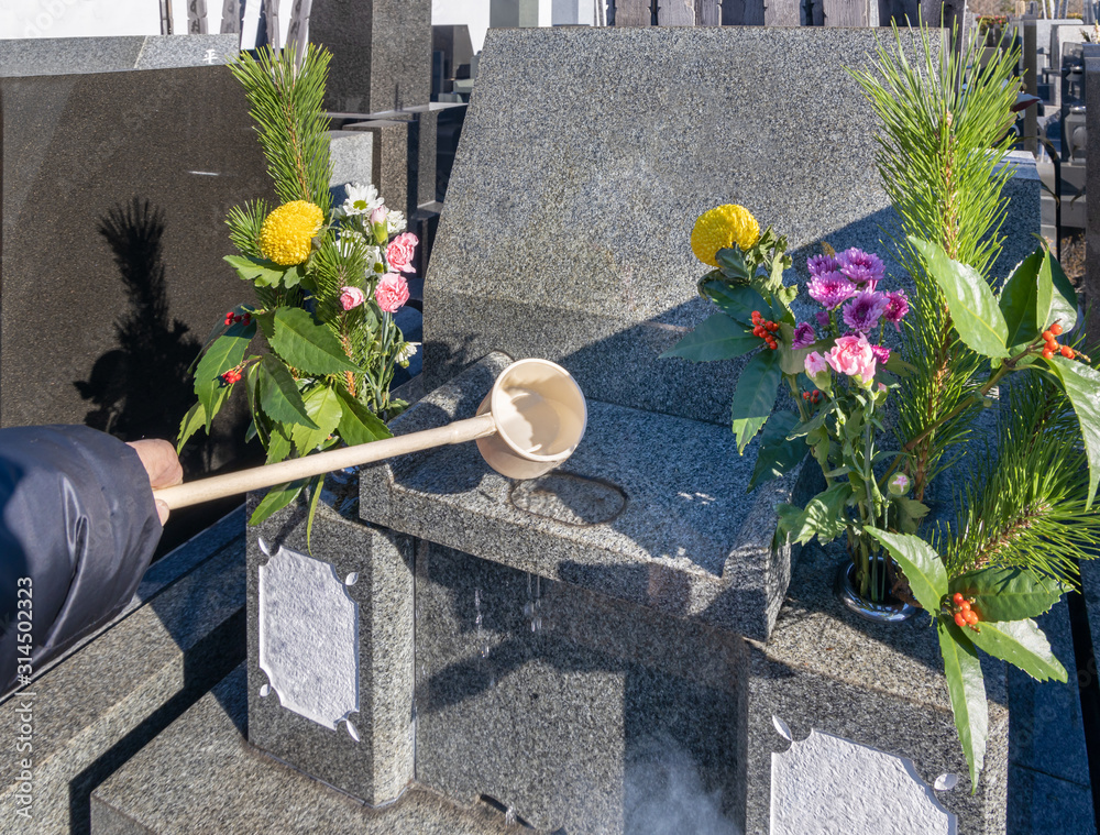 ご先祖様が眠る霊園のお墓