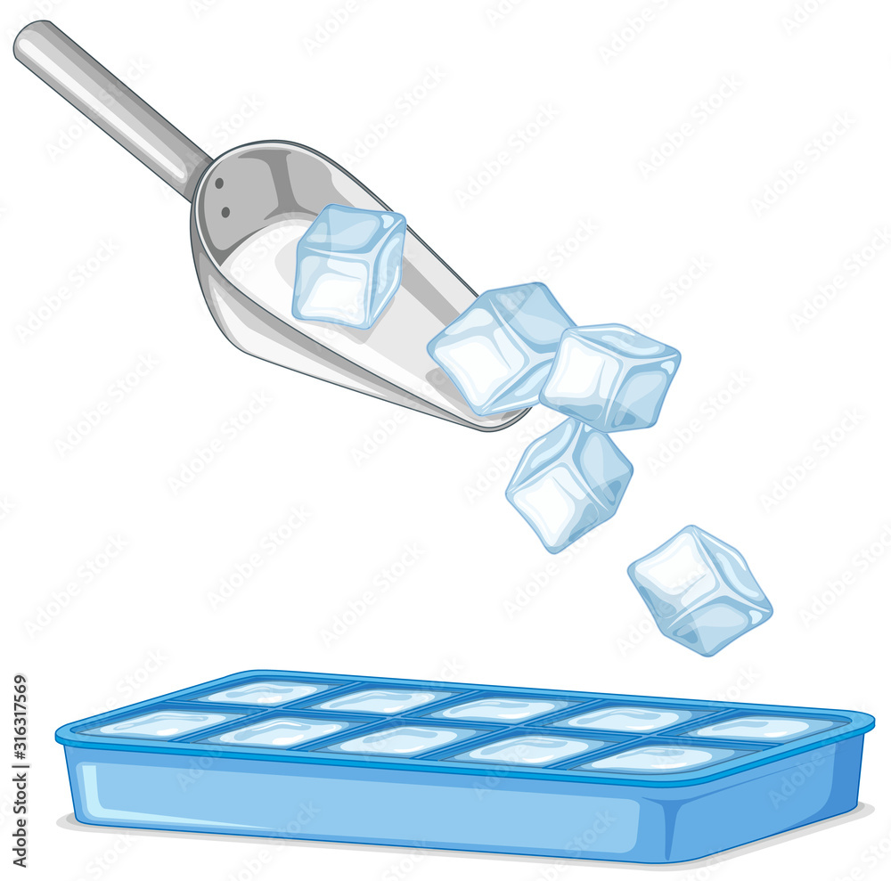 白底金属勺和托盘中的冰块