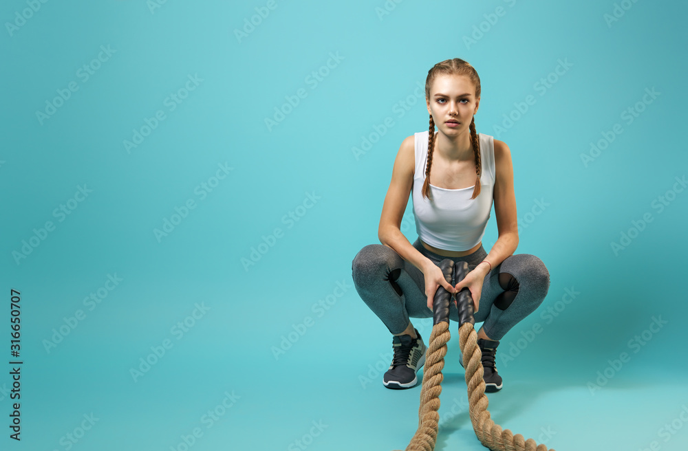 woman doing crossfit exercises