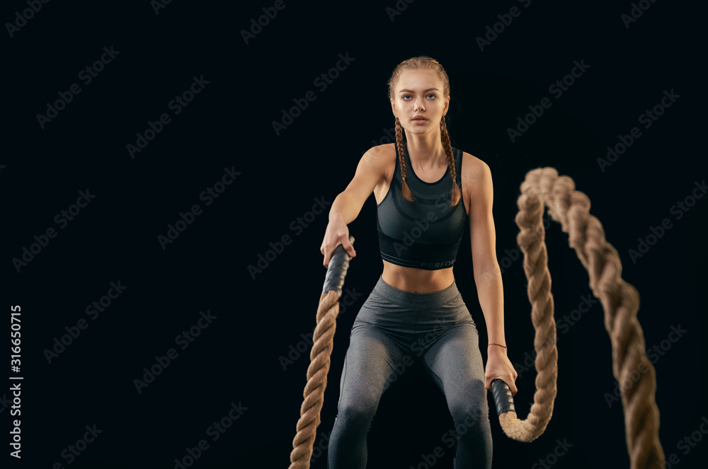 woman doing crossfit exercises