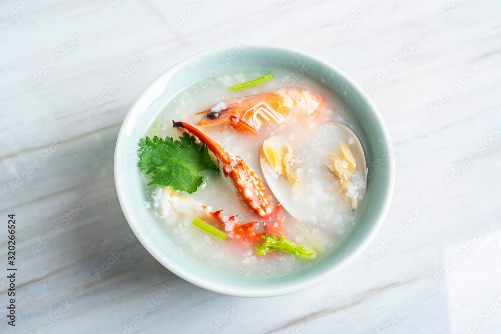 Chinese Chaoshan casserole porridge, a bowl of shrimp and crab porridge