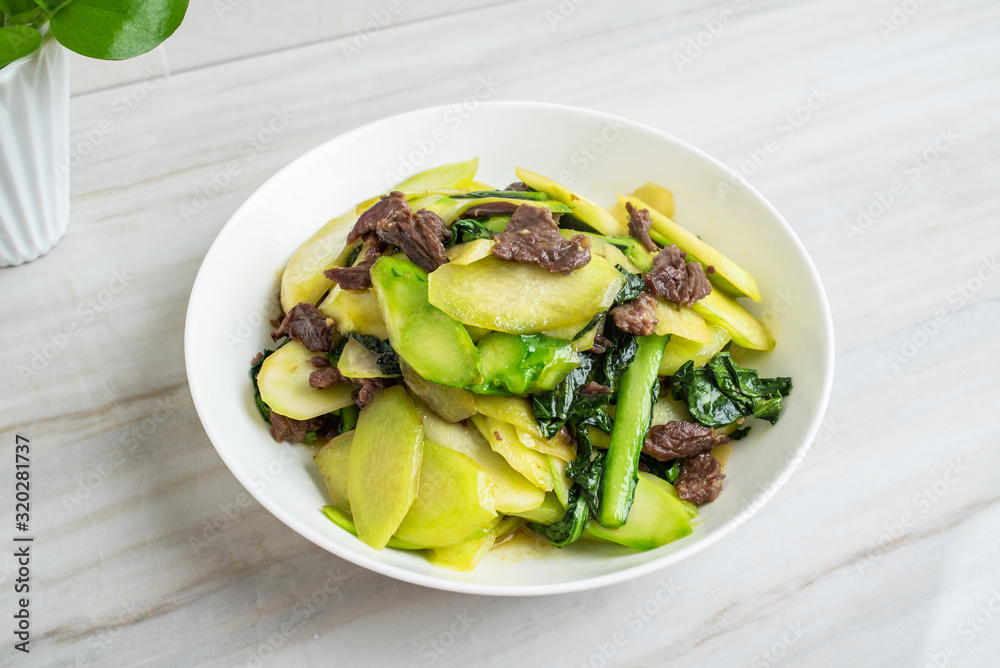 Chinese regular dish, fried beef with kale