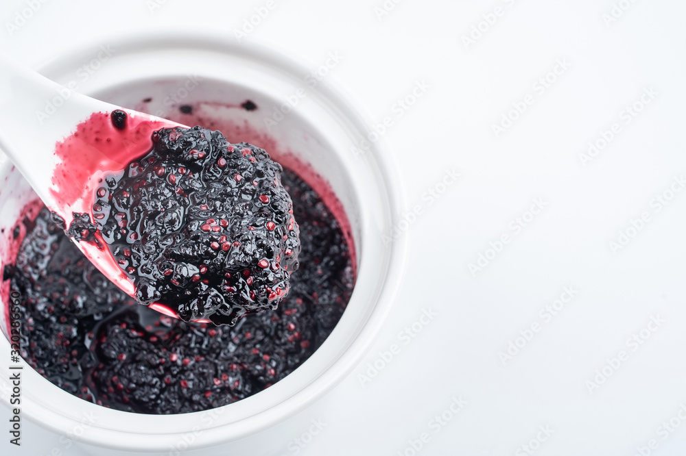 Nutritious and delicious mulberry jam