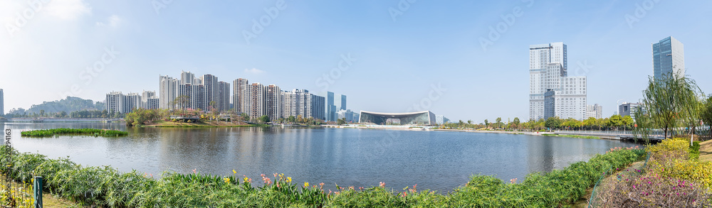 中国广州市南沙区蕉门凤凰湖公园全景