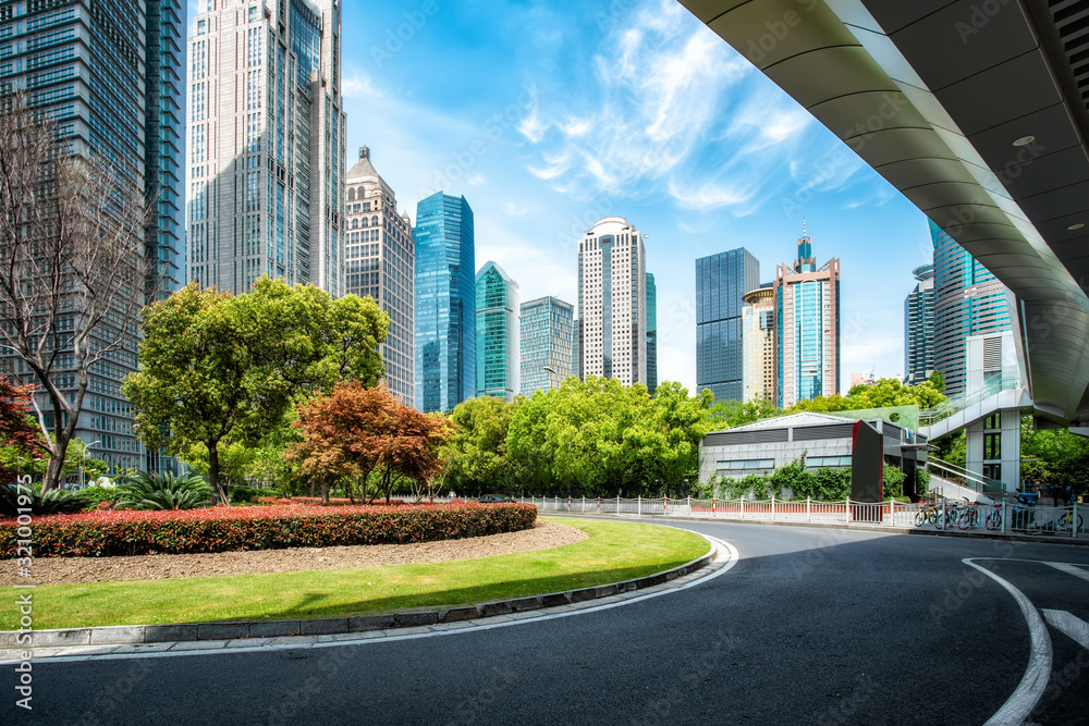 上海陆家嘴写字楼建筑景观与城市街道……