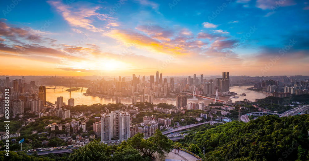 现代大都市天际线，中国重庆，重庆全景。