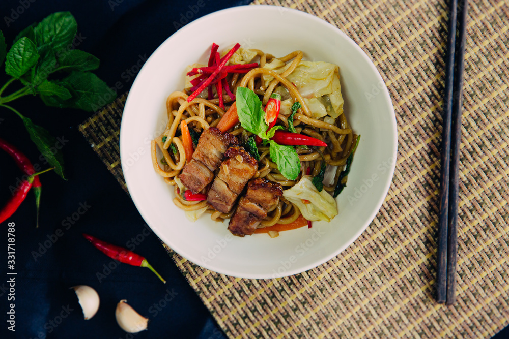 Cripypork yakisoba noodle with pork - Asian food style