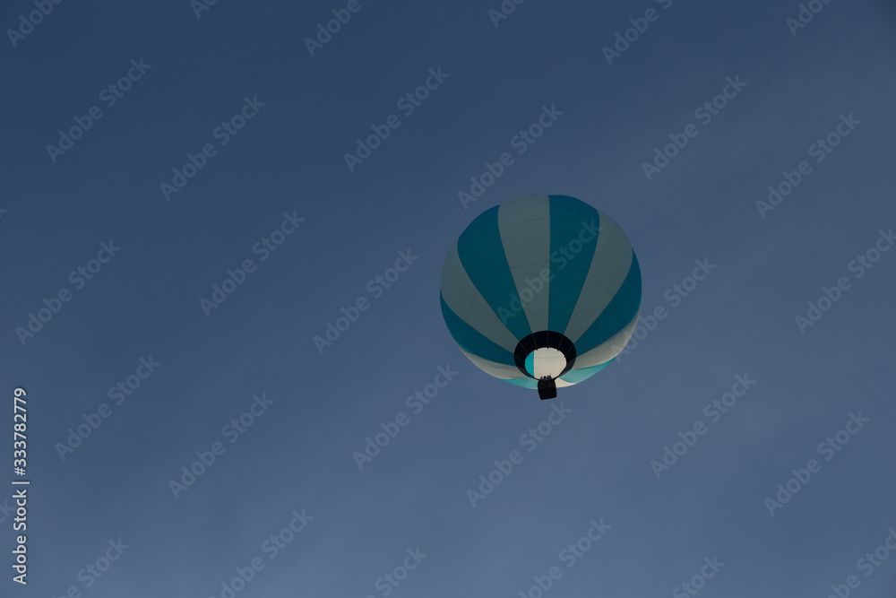 hot air balloon