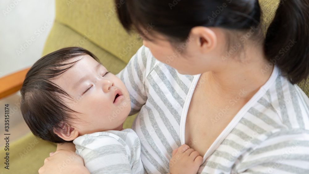 お母さんと赤ちゃん