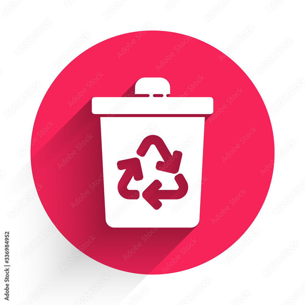 White Recycle bin with recycle symbol icon isolated with long shadow. Trash can icon. Garbage bin si