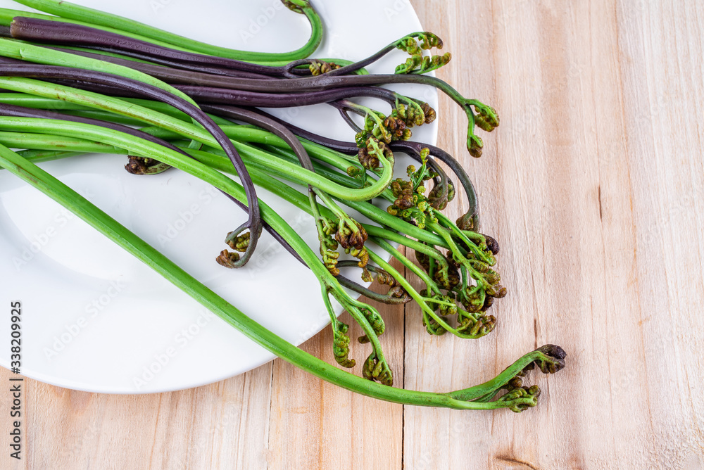 A dish of boiled fresh bracken