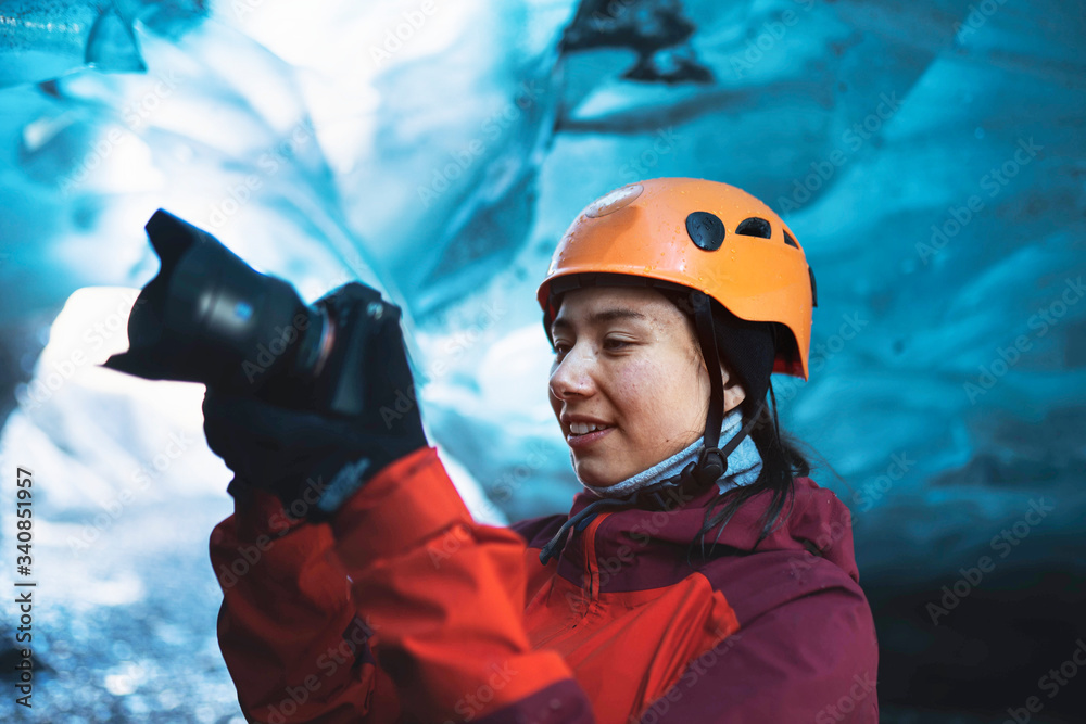 Breiðamerkurjökull ice cave