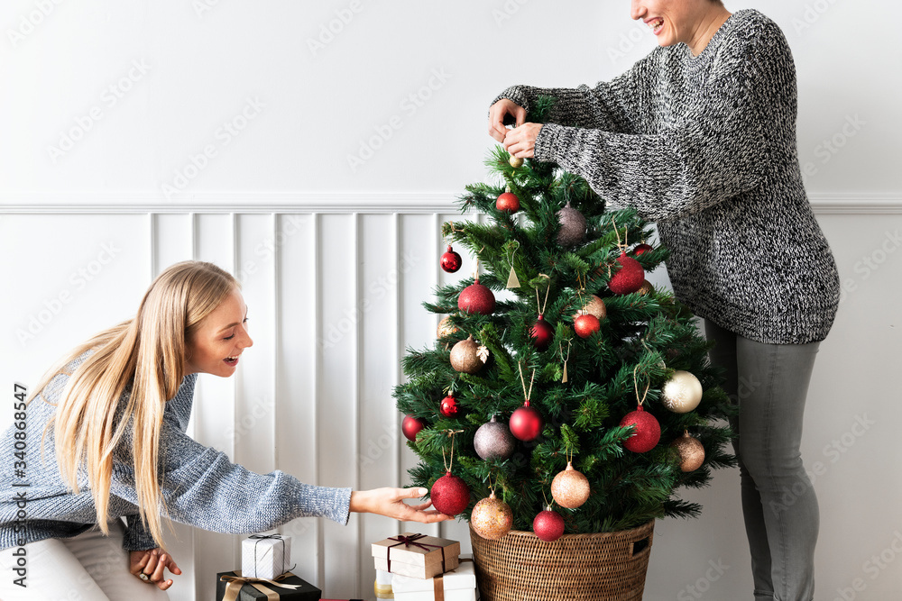 Christmas tree and gifts