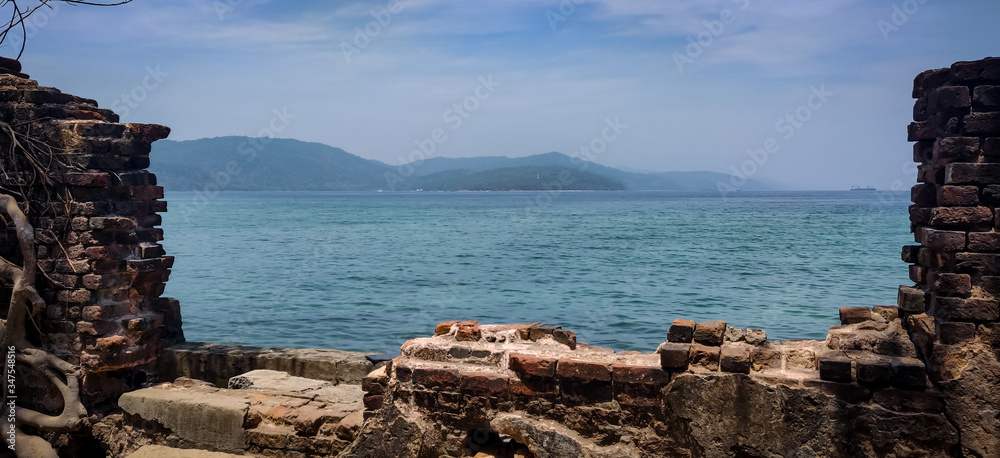 岩石上的海景