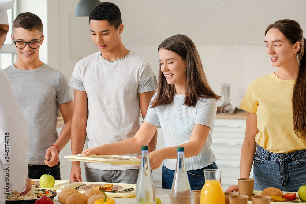 Pupils visiting school canteen to have lunch