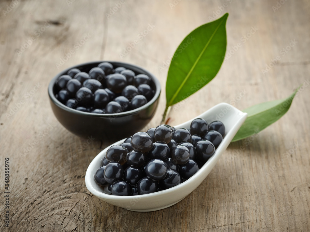 black tapioca pearls for bubble tea