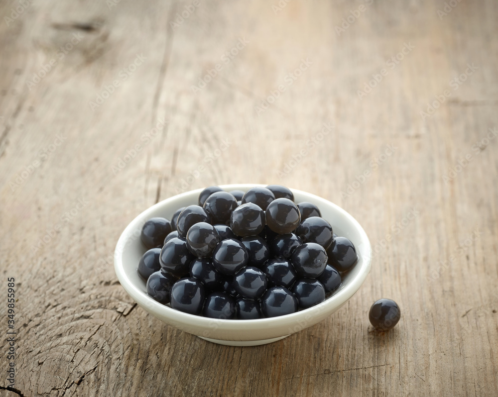 black tapioca pearls for bubble tea