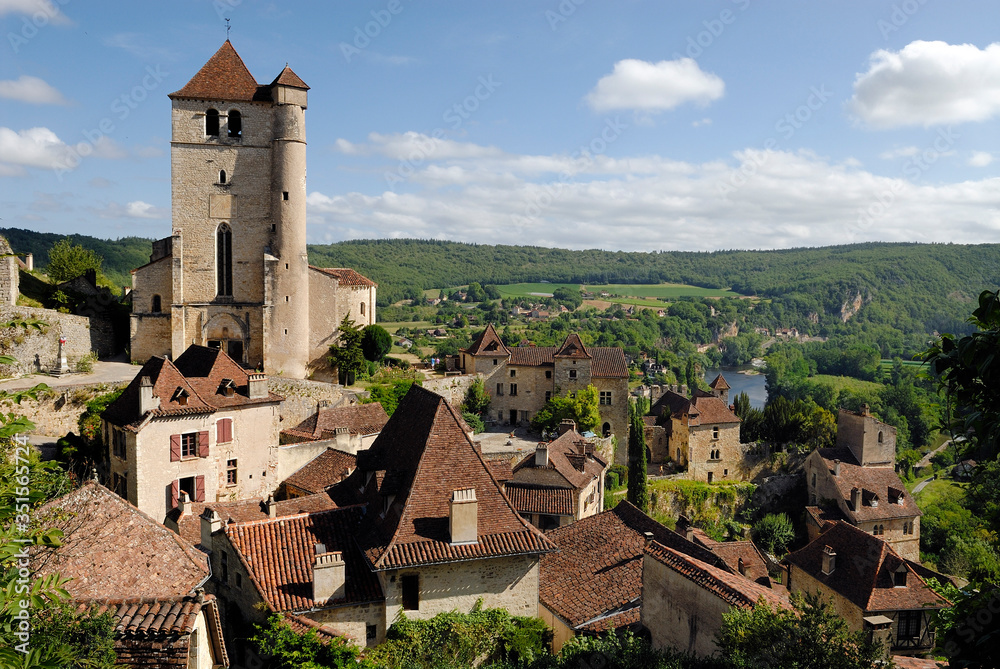 Village medieval de Saint Cirq Lapopie dans le département du Lot en France