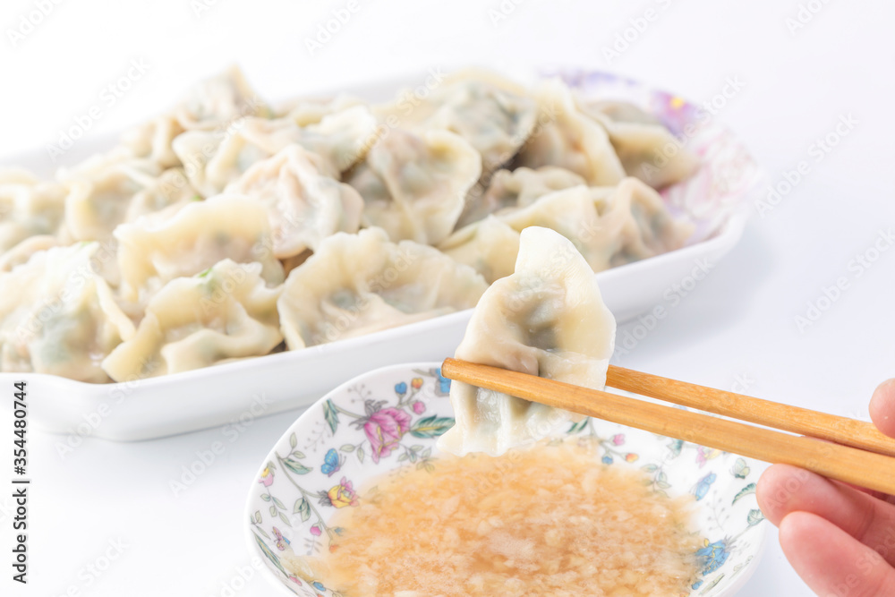 白底中式饺子