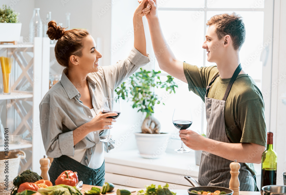 couple is preparing the proper meal