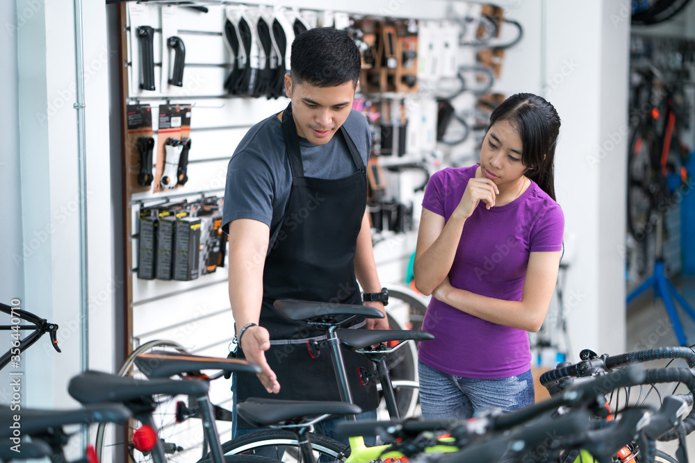 Bicycle salesman Recommend bicycles to customers in the shop