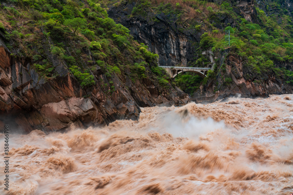 中国著名风景名胜区虎跳峡