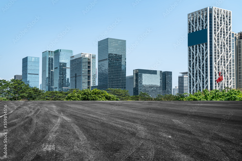 高速公路天际线与深圳建筑景观