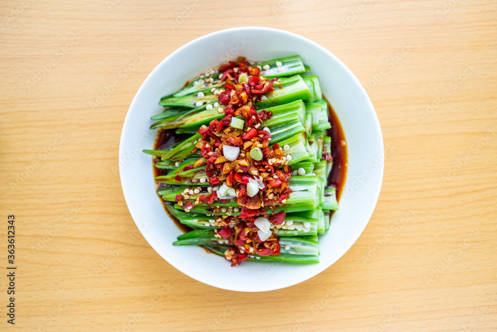 Chinese home cooking cold okra