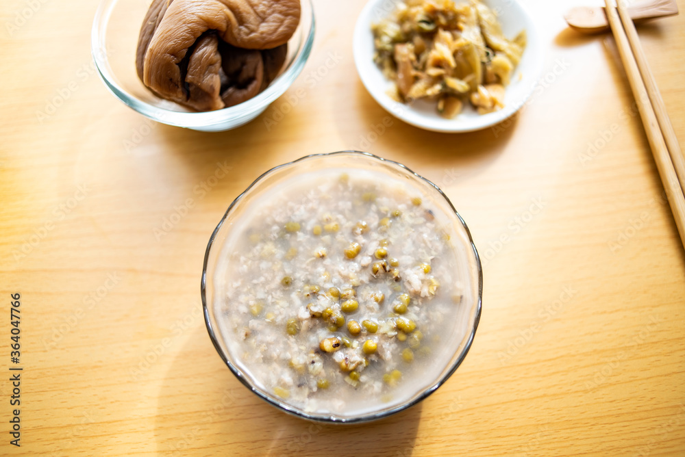 潮汕酱菜早餐绿豆粥