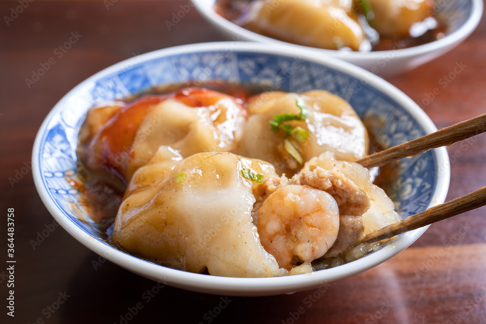 八湾（八湾），台湾肉丸美食，美味的街头美食，蒸淀粉包圆沙