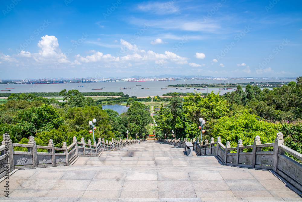 中国广州番禺莲花山俯瞰狮子海