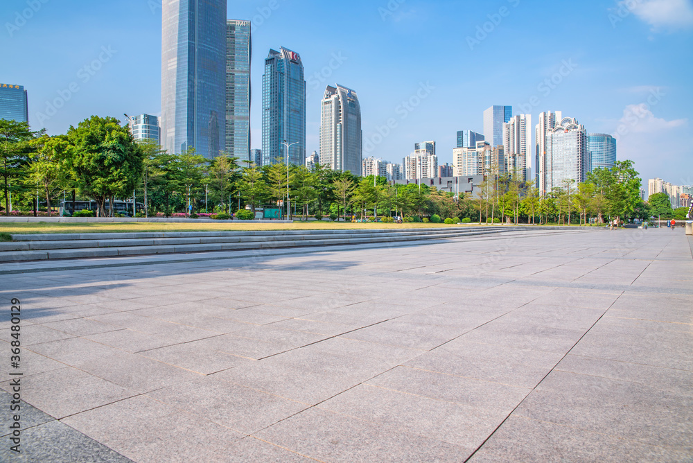 中国广州的城市建筑和空地