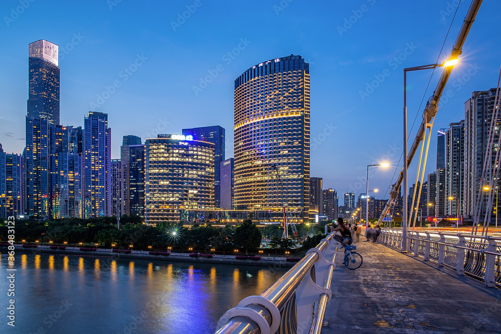 中国广州珠江新城CBD建筑夜景