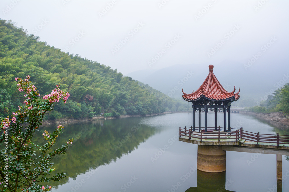 中国江苏省宜兴市珠海风景区夏日风光