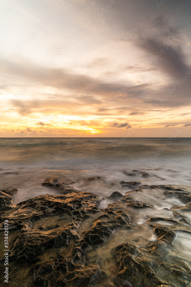 Beautiful sunset｜沖縄県・来間島・長間浜の夕日