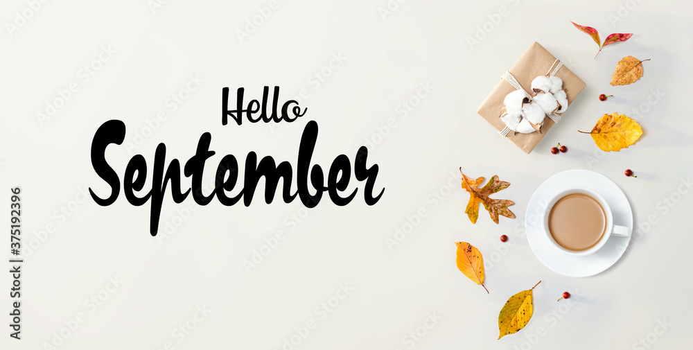 Hello September留言，秋季主题，带咖啡和礼盒