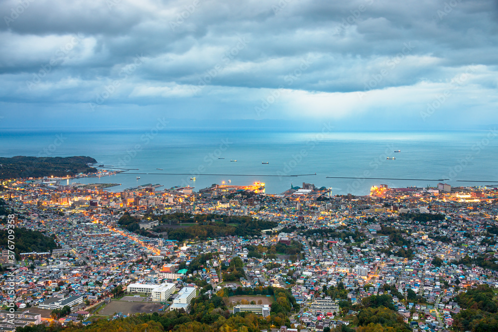 日本北海道小樽市石狩湾城市景观