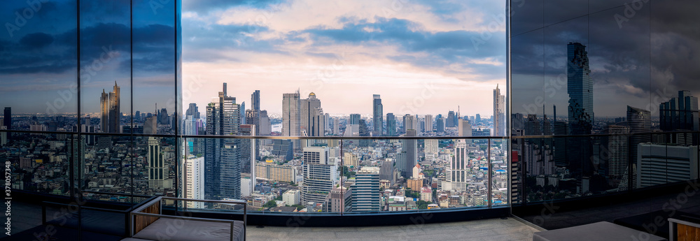 酒店楼顶曼谷城市景观