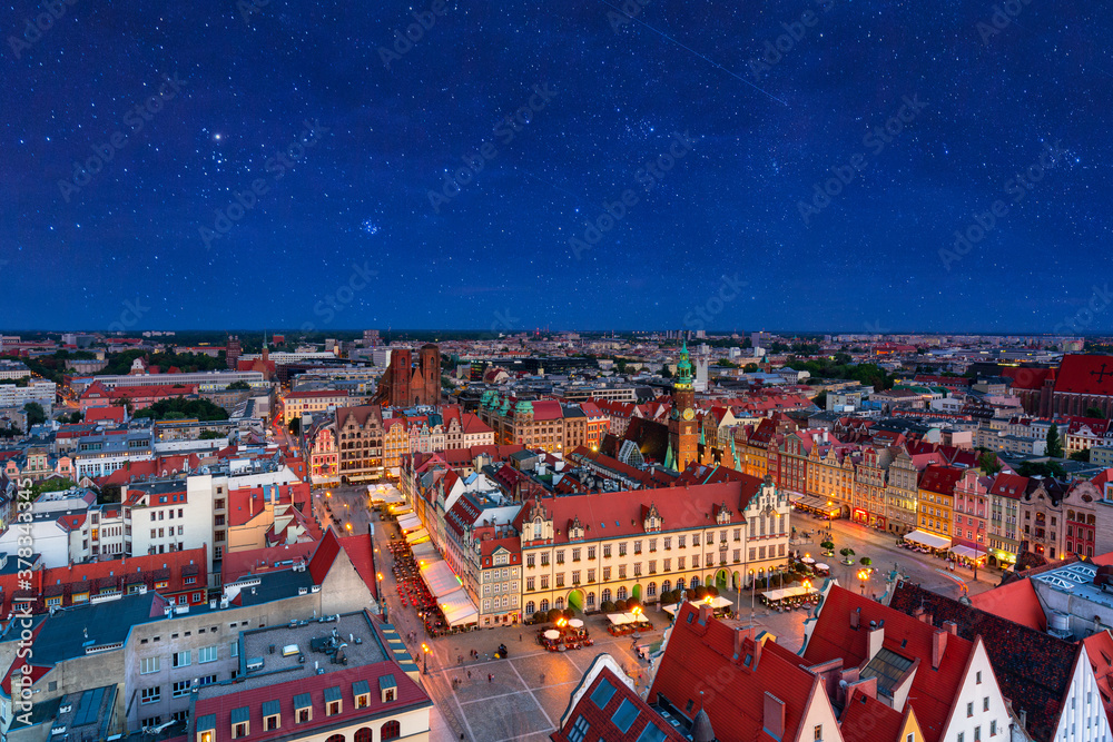 Beautiful architecture of the Old Town Market Square in Wrocław at dusk. Poland