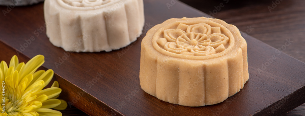 Colorful beautiful moon cake, mung bean cake, Champion Scholar Pastry cake for Mid-Autumn festival t