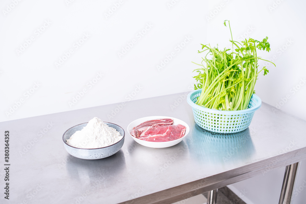 Celery and beef for dumplings