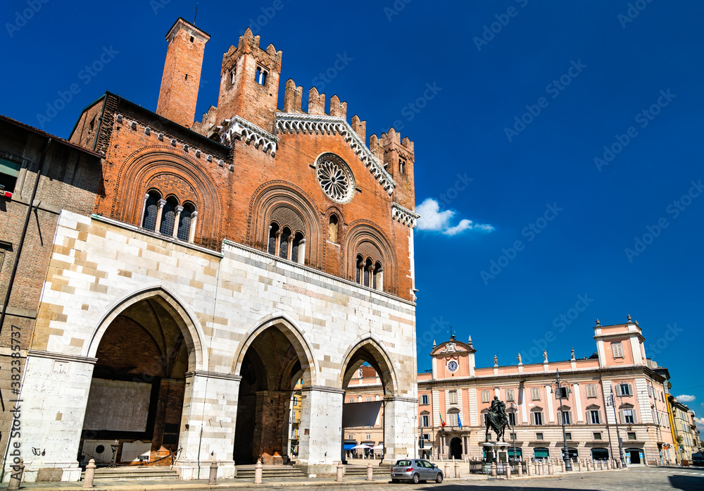 Palazzo Comunale, also called Palazzo Gotico on Piazza Cavalli in Piacenza, Italy