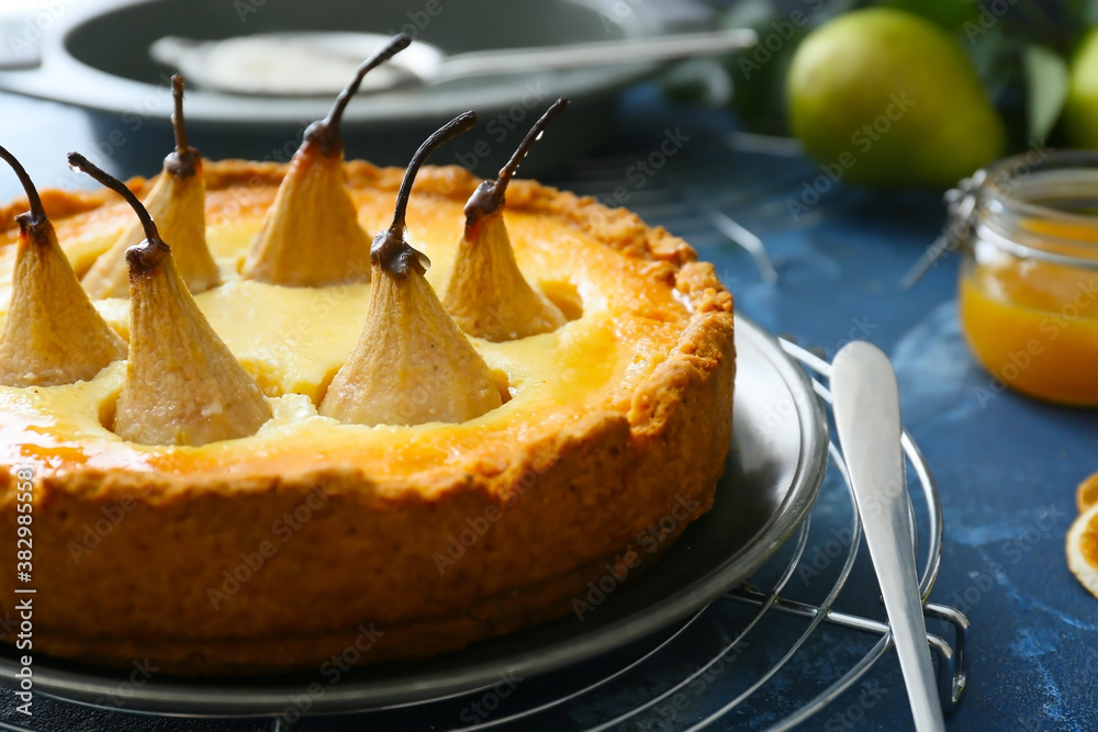 Tasty pear cake on color background, closeup