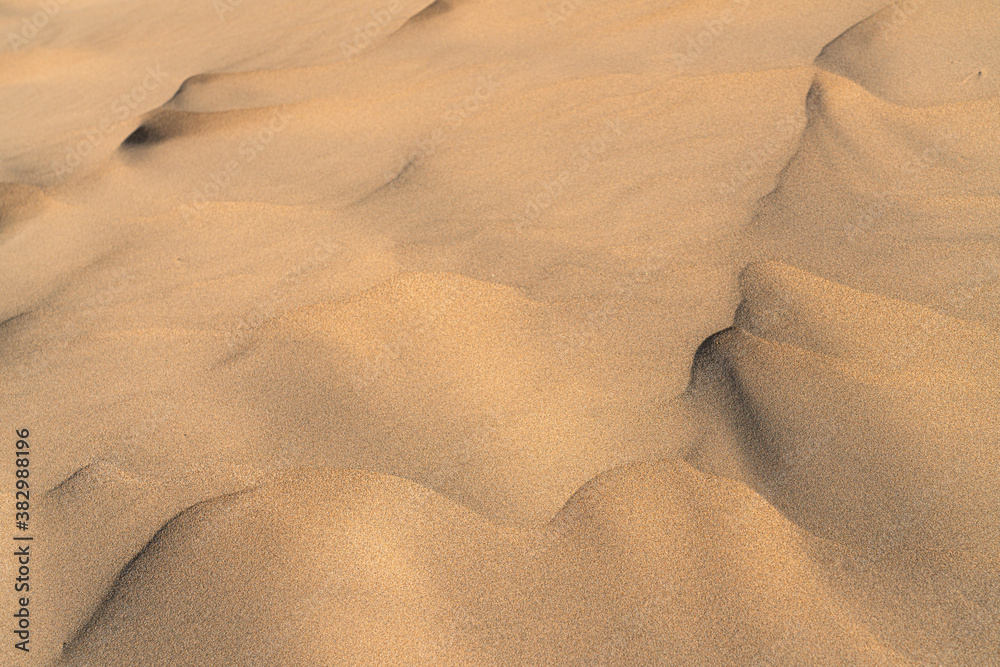 The curve of the dessert, natural terrain background.