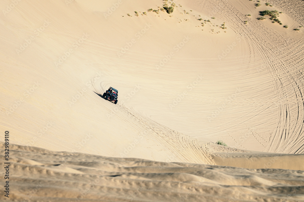 The curve of the dessert, natural terrain background.