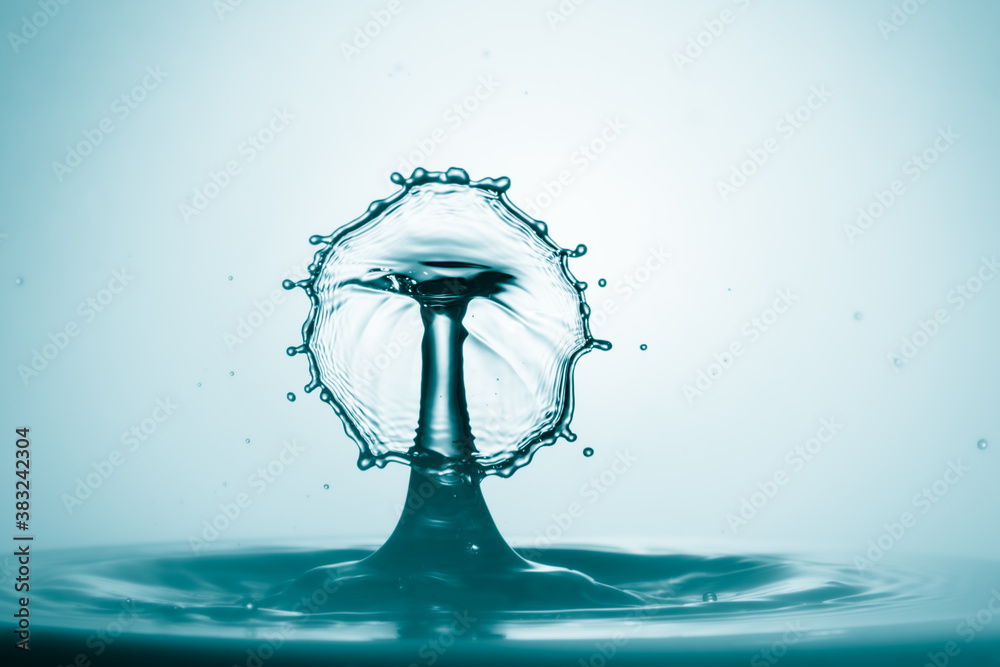 Water splash crown. Drop collision