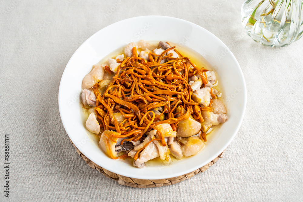 Steamed Chicken with Chinese Cordyceps Flower