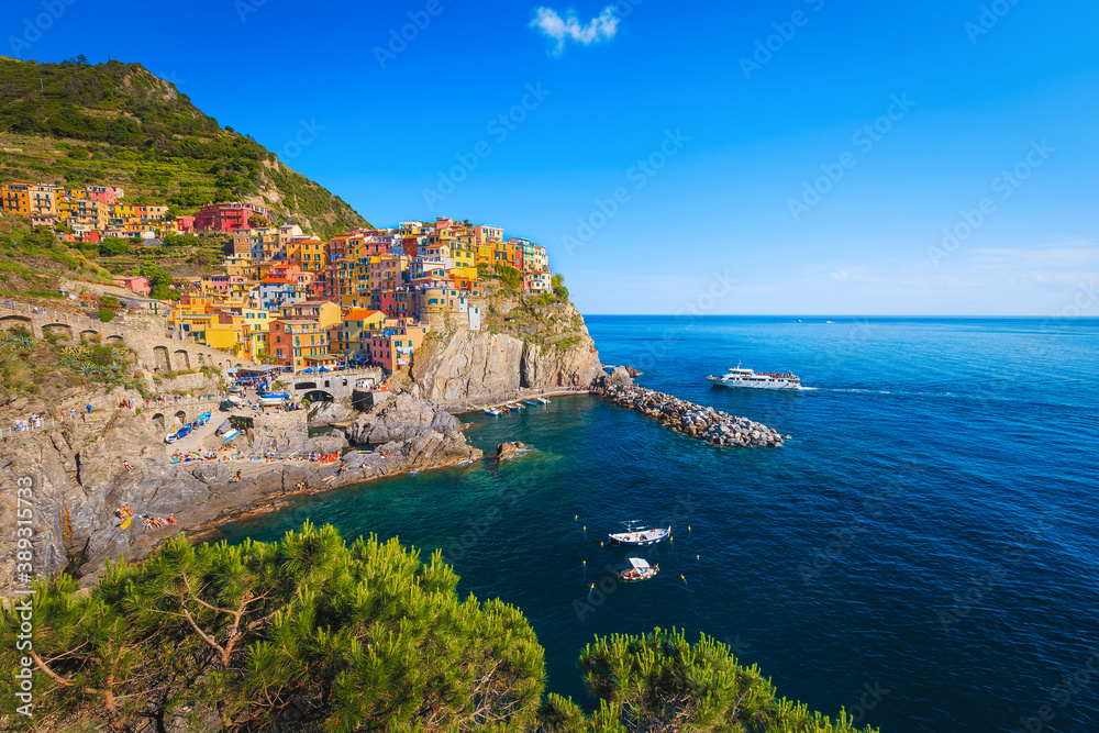 Picturesque Manarola village on the cliffs, Cinque Terre, Liguria, Italy